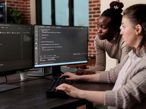 20 Best Text Editors For Code and Creating Software in 2025