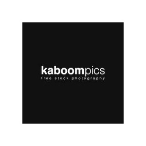 kaboompics logo